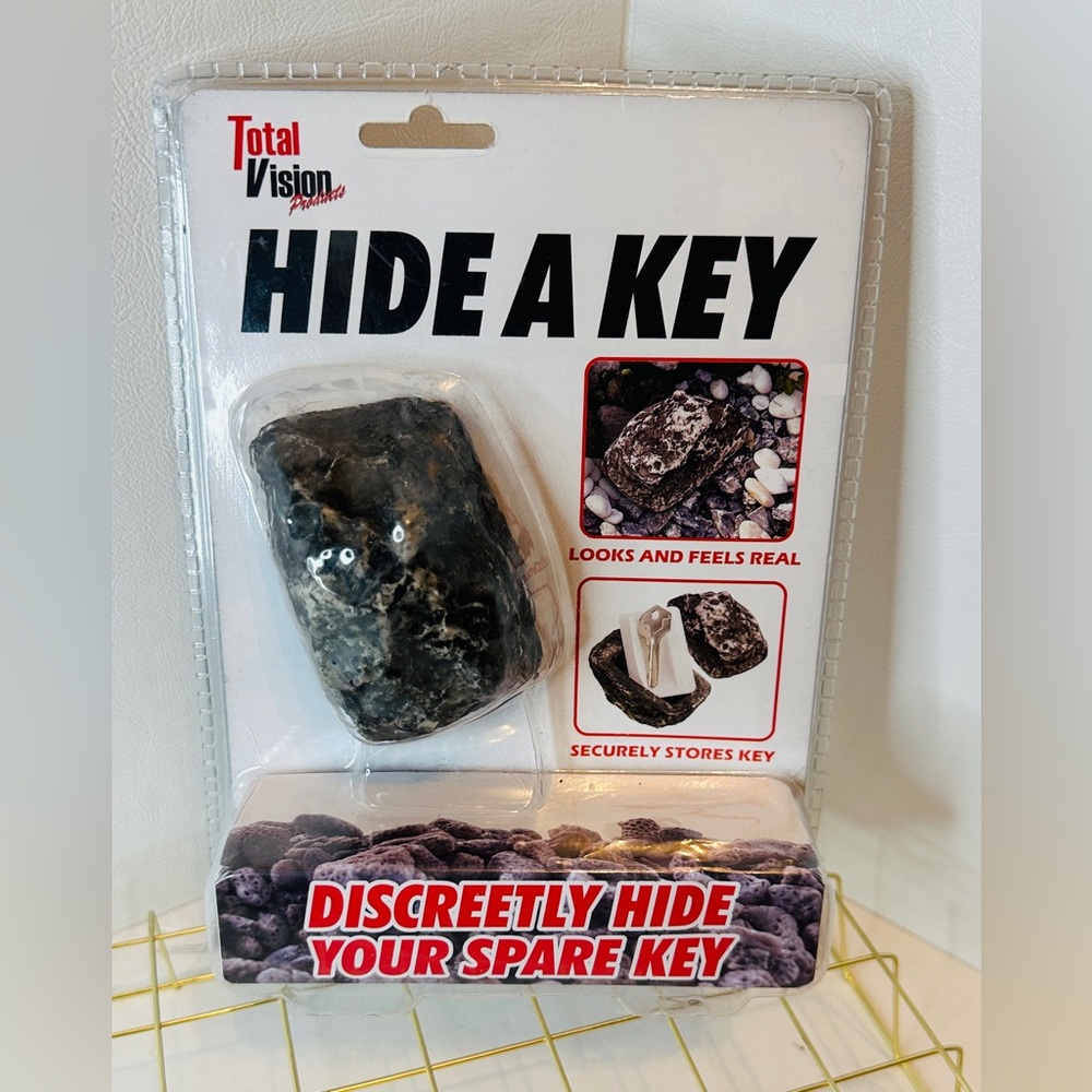 Hide A Key Fake Rock Key Hider New In Package